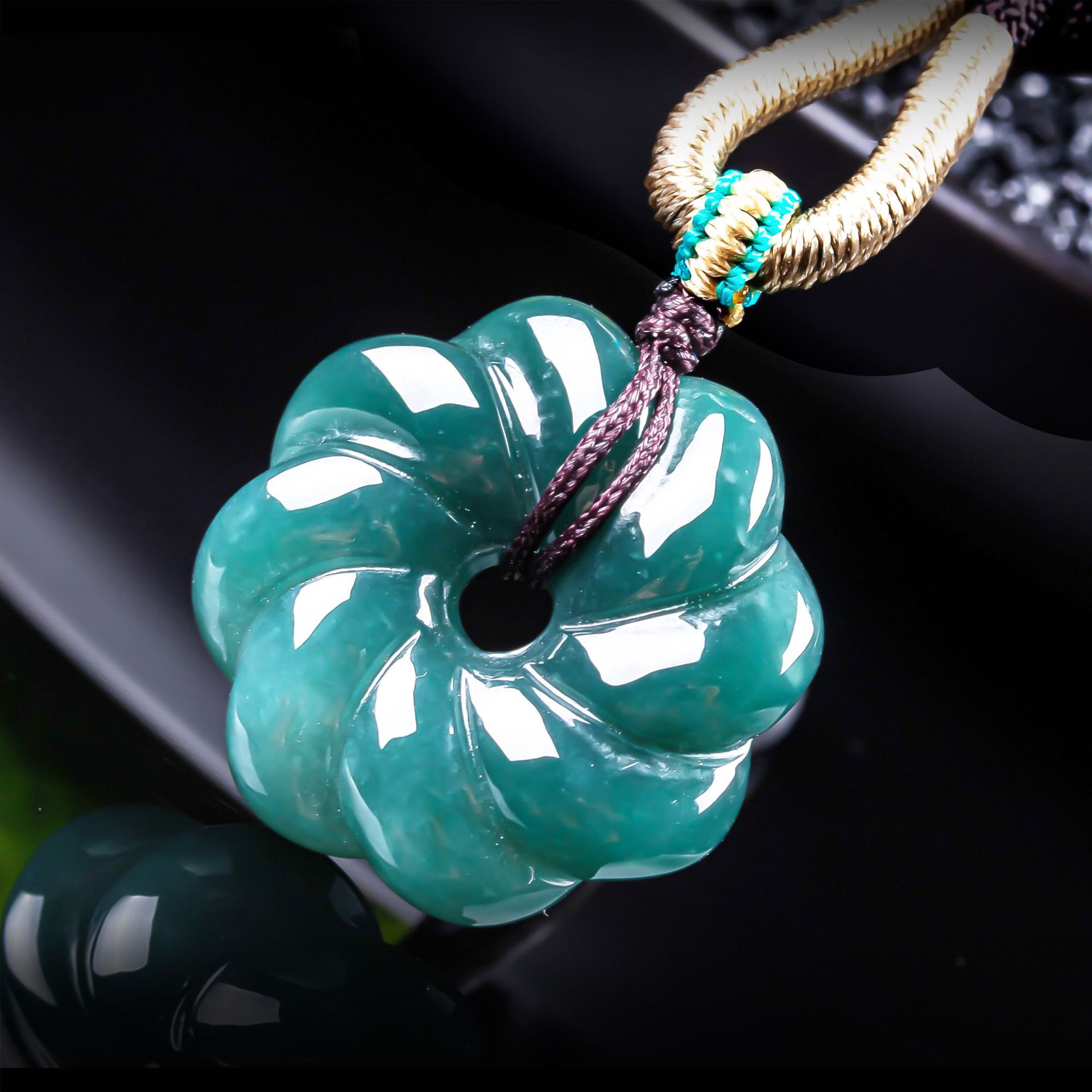 Necklaces - Natural Burmese Jadeite Flower Pendant Necklace