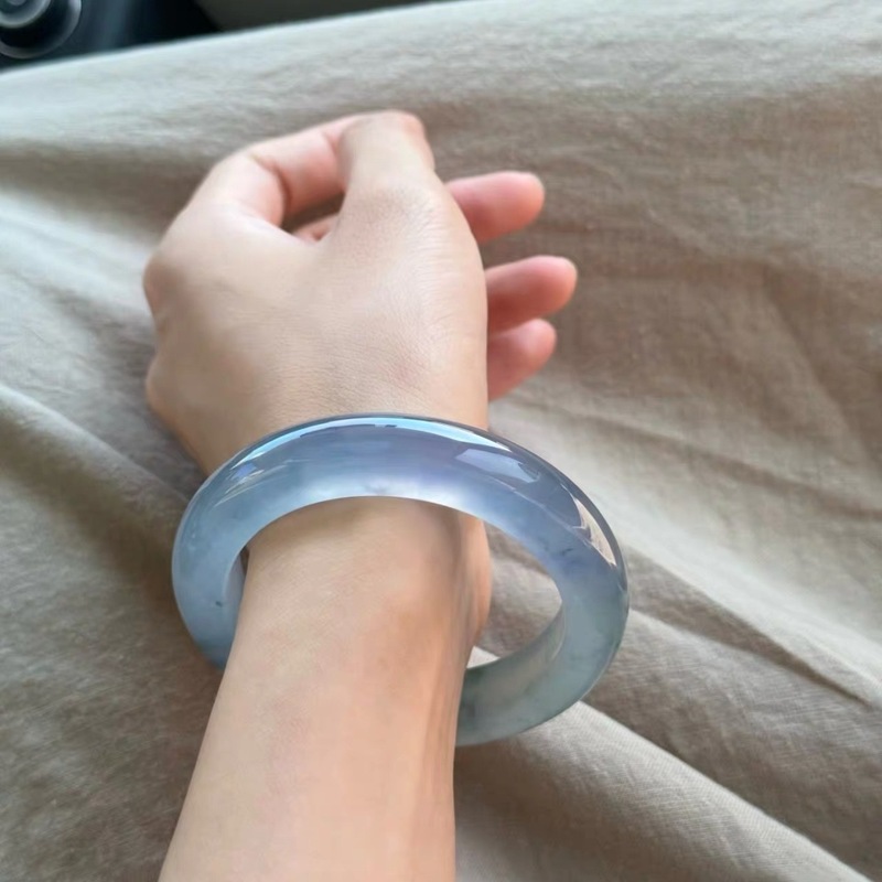 Bracelets - Myanmar High Ice Grade Purple-Blue with