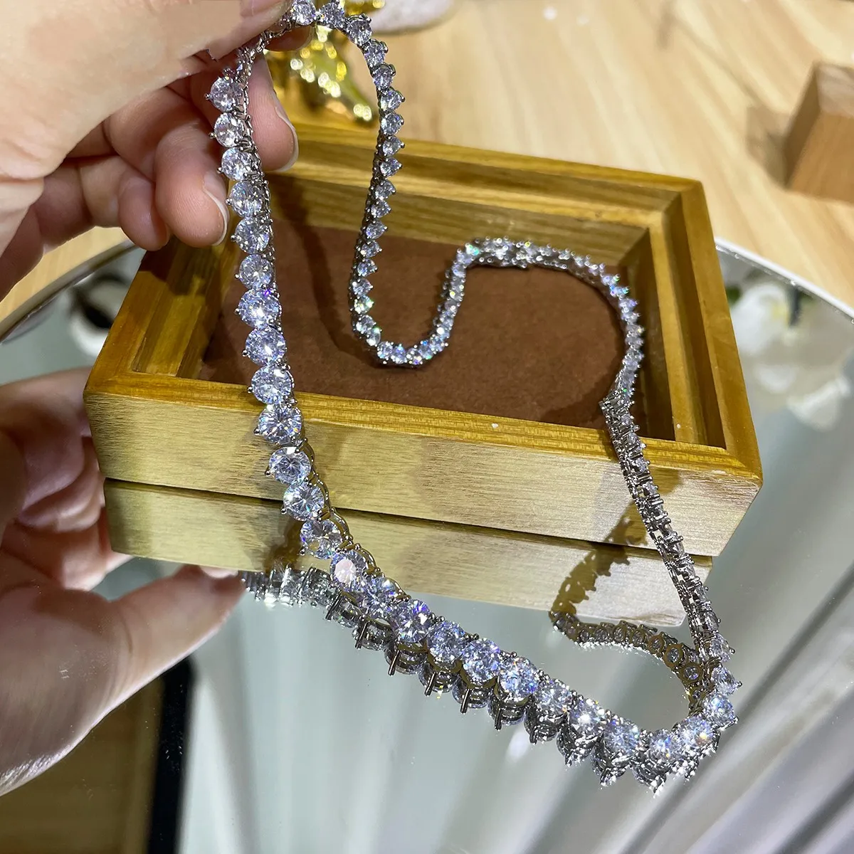 Luxury Designer 7MM Iced Out T - Cross Pendant Necklace Gold 评论和价格