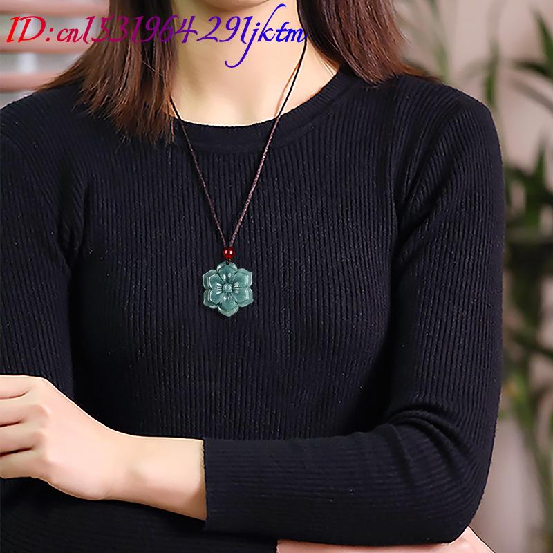 Burmese Jadeite Flower Pendant - Necklaces 评论和价格