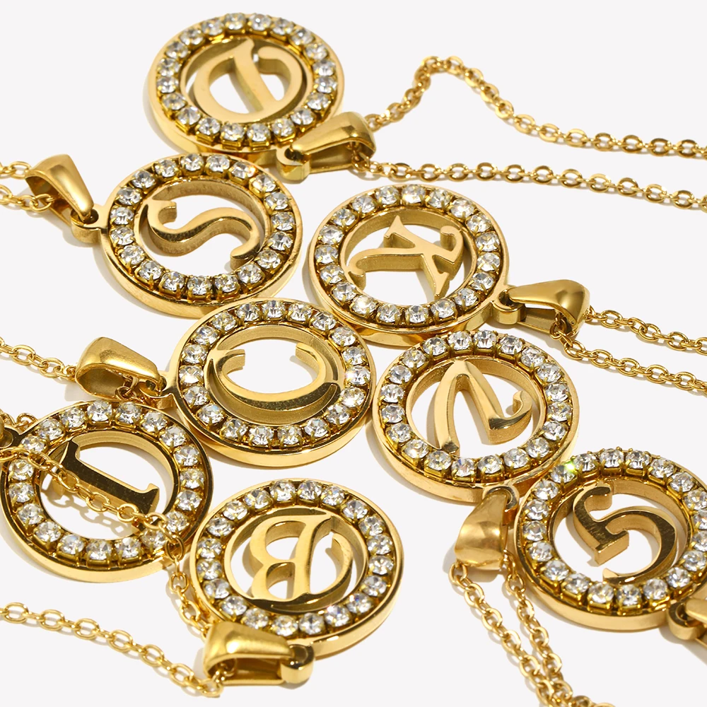 E.B.belle Hollow Round Zircon  - Initial Letter Necklace 18K Gold 评论和价格