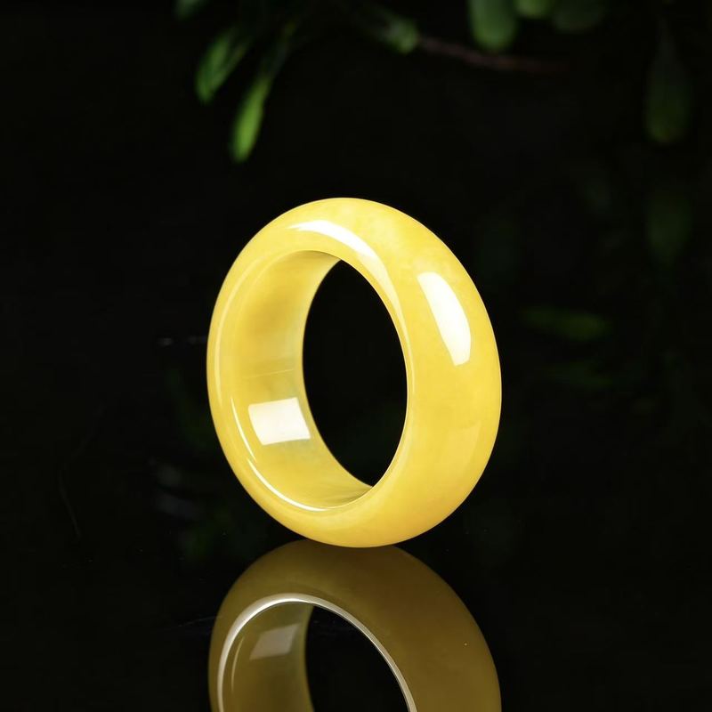 Genuine A-grade jadeite ring w - Rings 评论和价格