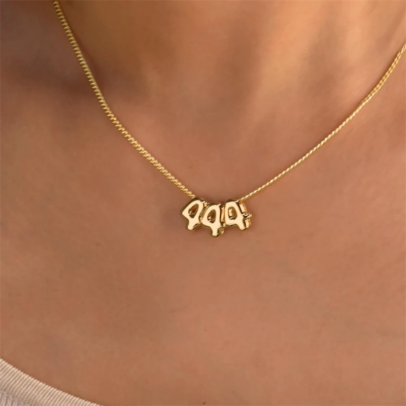 Personalized 3D Bubble Letter  - Initial Letter Necklace 18K Gold 评论和价格