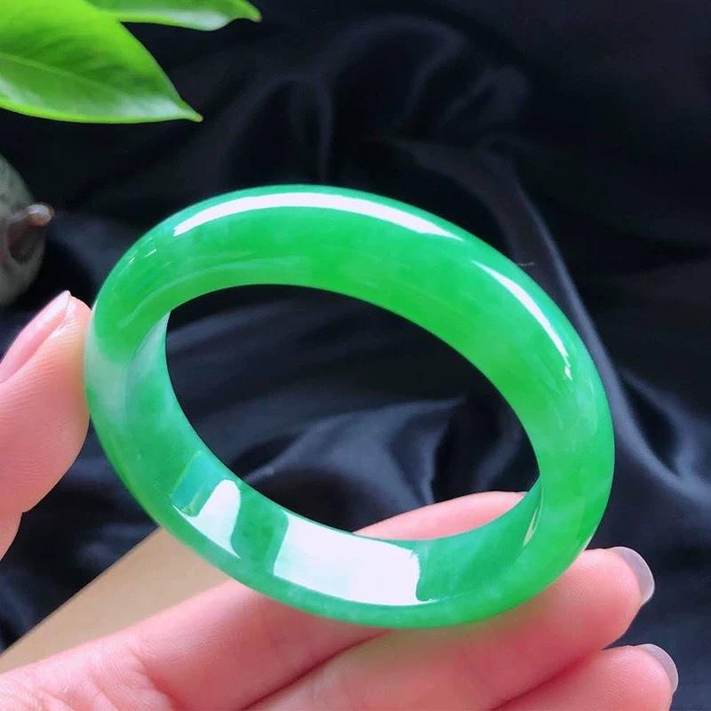 Full , Burmese with floral pat - Bracelets 评论和价格