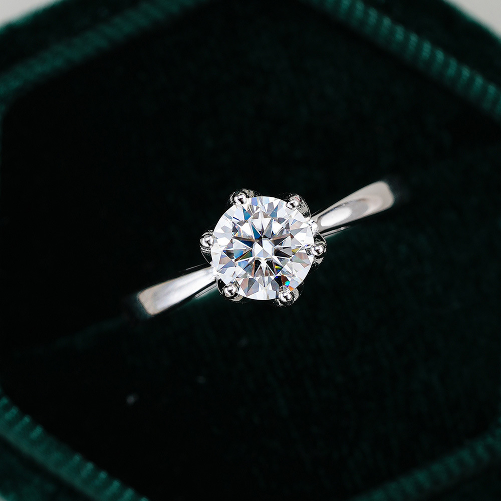 JoyceJelly Classic Six-Claw Mo - Moissanite Engagement Ring 1 Carat 评论和价格