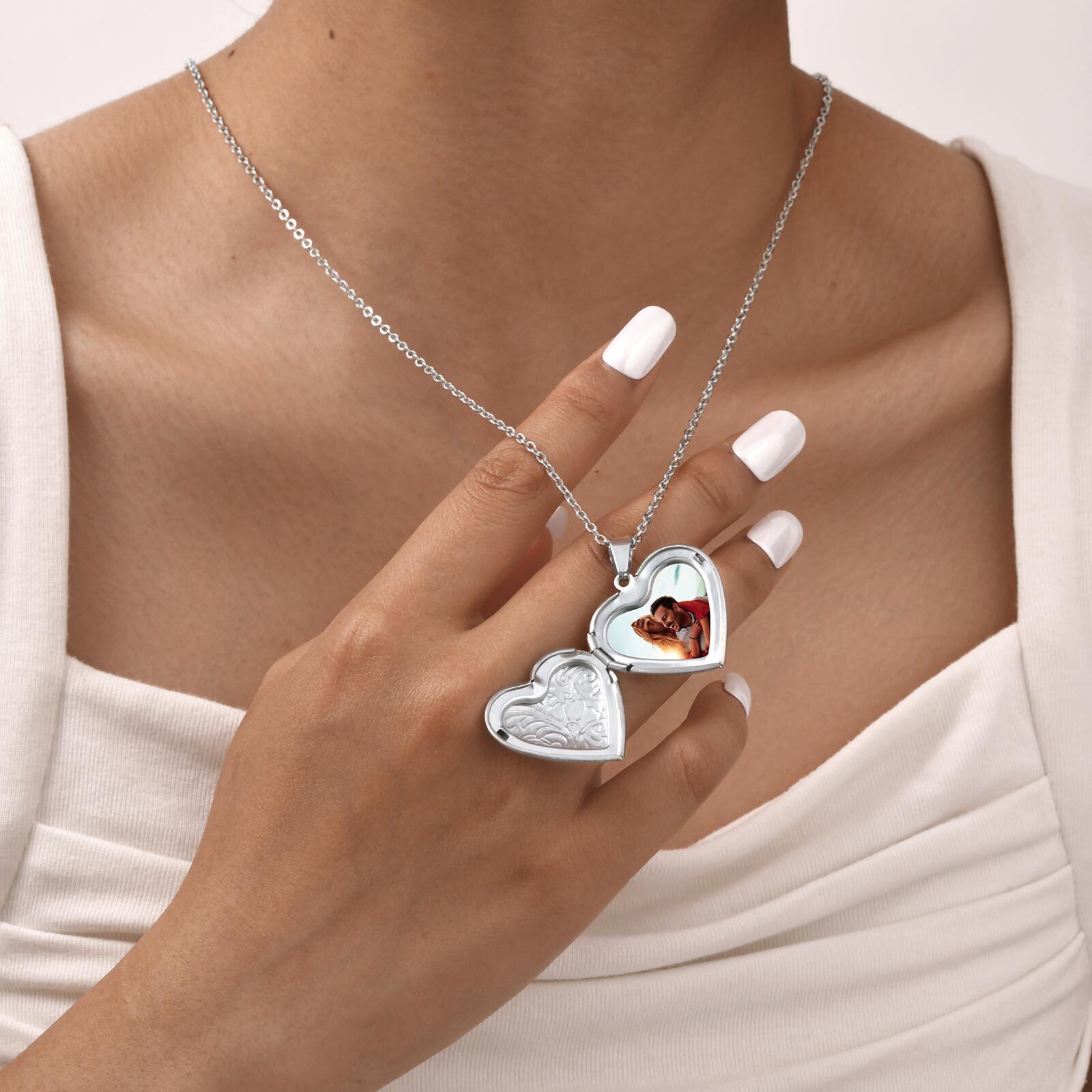 Vnox Dainty Heart Photos Penda - Heart Locket Necklace Photo 评论和价格