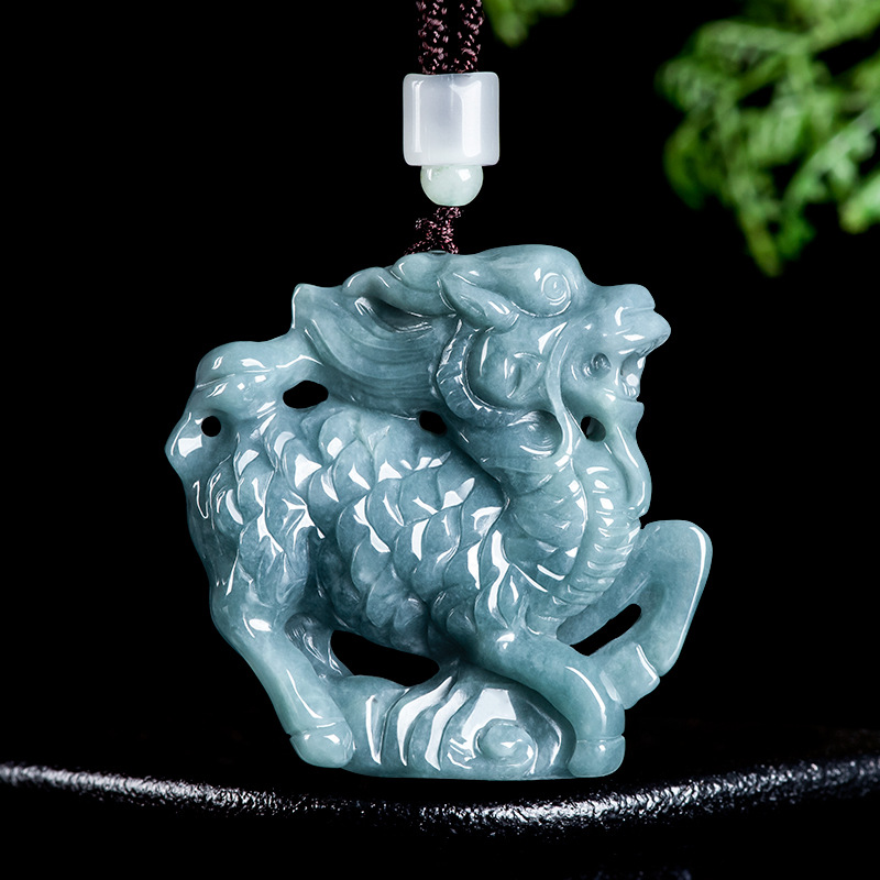 Burmese Jadeite Kylin Pendant  - Necklaces 评论和价格