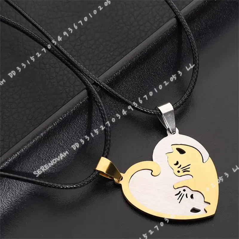1 Pair Creative Cute Stainless - Magnetic Couple Matching Necklaces 评论和价格