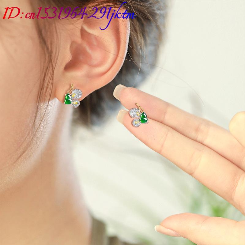 Green Burmese Jadeite Butterfl - Earrings 评论和价格