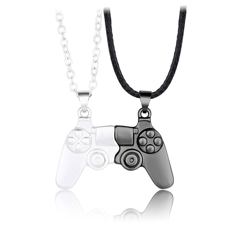 Matching Magnetic Game Control - Magnetic Couple Matching Necklaces 评论和价格