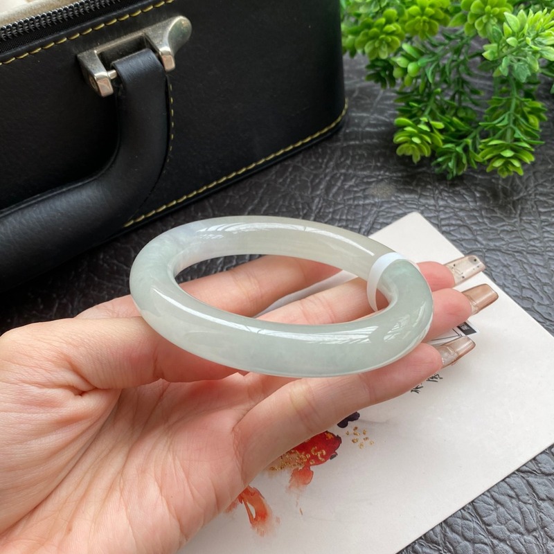 Myanmar for women, soft jadeit - Bracelets 评论和价格