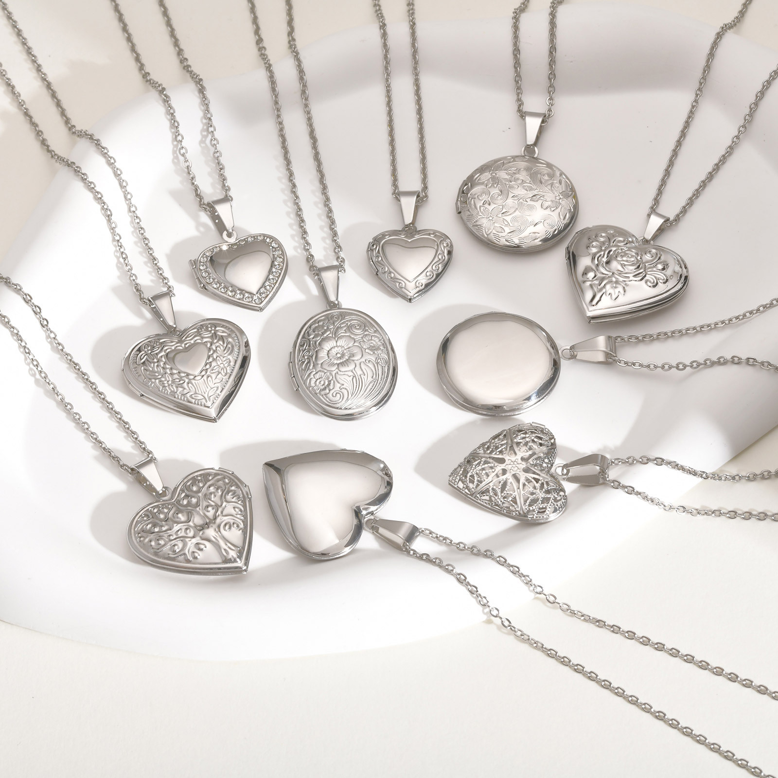 Vnox Never Fade Silver Color S - Heart Locket Necklace Photo 评论和价格