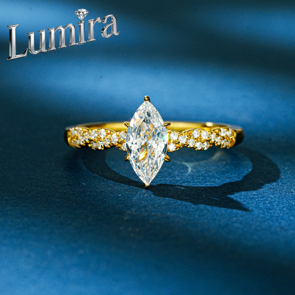 Lumira 100% 18K Gold Marquise  - Moissanite Engagement Ring 1 Carat 评论和价格