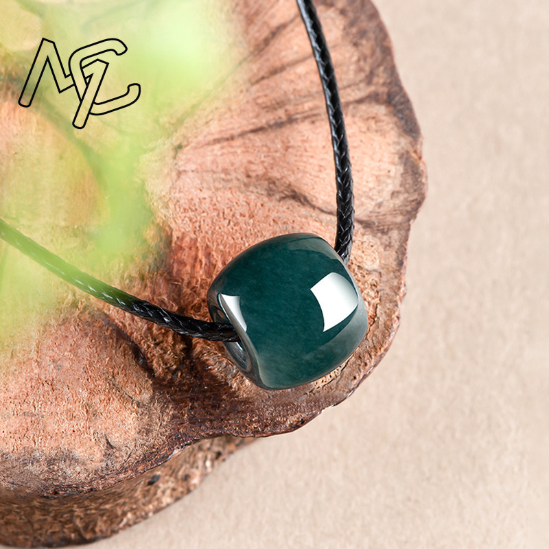 Natural Myanmar Emerald Deep B - Necklaces 评论和价格