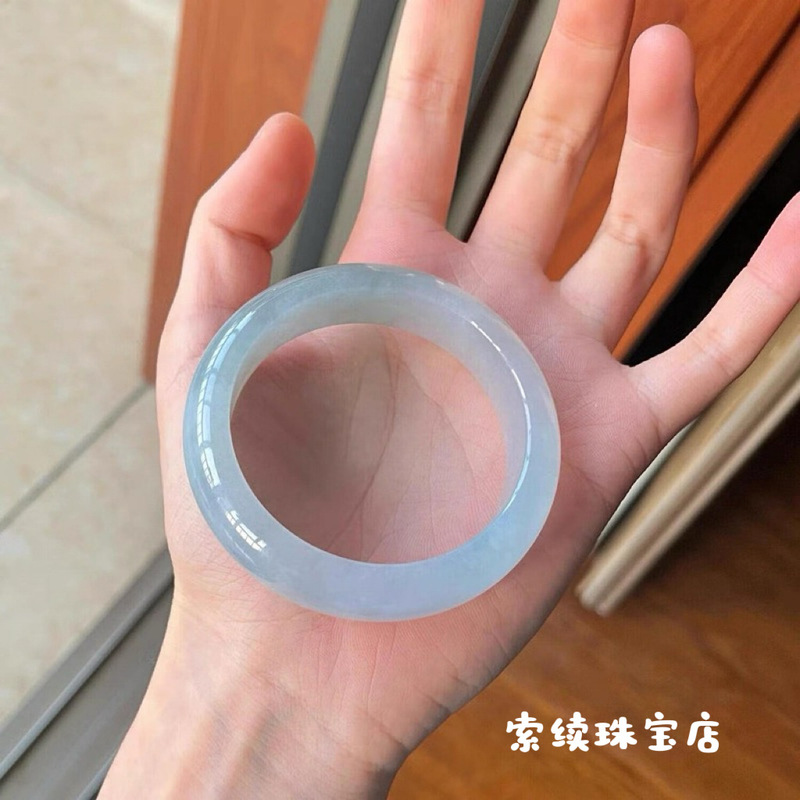 , Burmese Ice Waxy Jadeite Bra - Bracelets 评论和价格