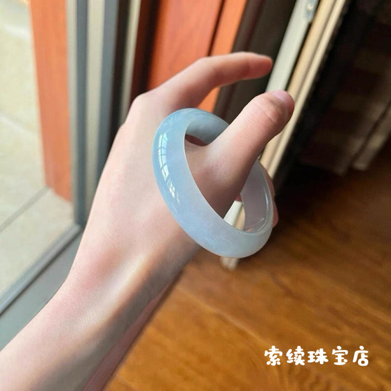 , Burmese Ice Waxy Jadeite Bra - Bracelets 评论和价格